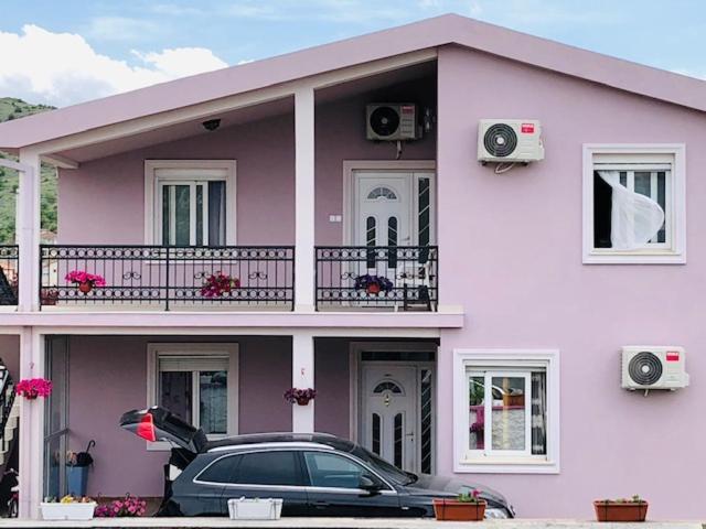 Apartman Mona ポドゴリツァ エクステリア 写真