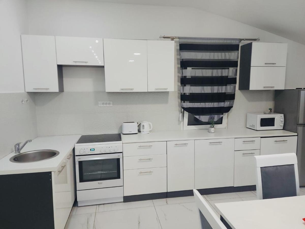 Apartman Mona ポドゴリツァ エクステリア 写真